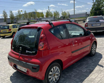 Червоний Пежо 107, об'ємом двигуна 1 л та пробігом 129 тис. км за 4900 $, фото 2 на Automoto.ua