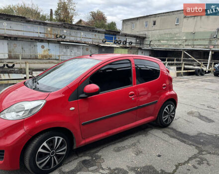Пежо 107 2010 в Харькове на Automoto.ua Красный Пежо 107, объемом двигателя 1 л и пробегом 157 тыс. км за 4700 $, фото 3 на Automoto.ua