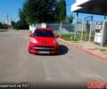Красный Пежо 107, объемом двигателя 1 л и пробегом 156 тыс. км за 3850 $, фото 1 на Automoto.ua
