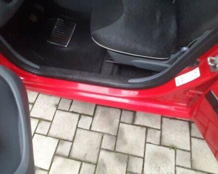 Красный Пежо 107, объемом двигателя 1 л и пробегом 161 тыс. км за 4700 $, фото 3 на Automoto.ua