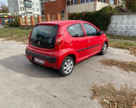Красный Пежо 107, объемом двигателя 1 л и пробегом 172 тыс. км за 3500 $, фото 2 на Automoto.ua