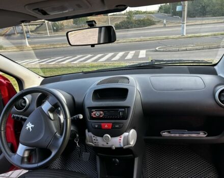 Червоний Пежо 107, об'ємом двигуна 1 л та пробігом 115 тис. км за 5500 $, фото 6 на Automoto.ua