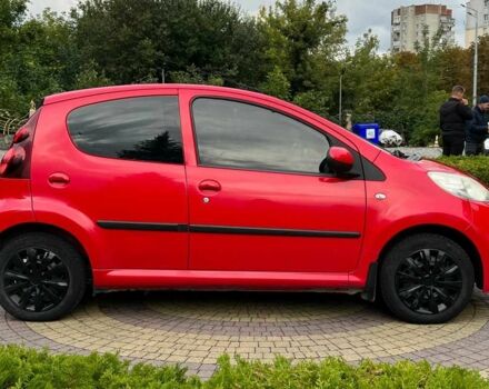 Красный Пежо 107, объемом двигателя 1 л и пробегом 133 тыс. км за 6600 $, фото 7 на Automoto.ua