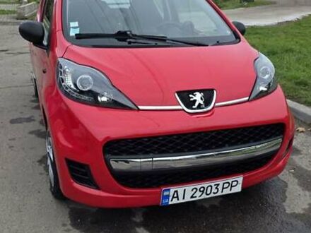Пежо 107 2009 в Житомире на Automoto.ua Красный Пежо 107, объемом двигателя 1 л и пробегом 154 тыс. км за 5500 $, фото 1 на Automoto.ua