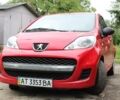 Червоний Пежо 107, об'ємом двигуна 1 л та пробігом 87 тис. км за 4900 $, фото 1 на Automoto.ua