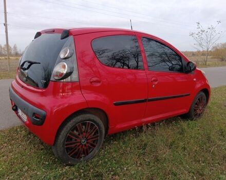 Червоний Пежо 107, об'ємом двигуна 0 л та пробігом 107 тис. км за 5500 $, фото 1 на Automoto.ua