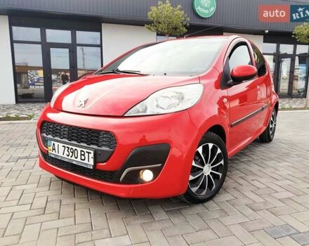 Красный Пежо 107, объемом двигателя 1 л и пробегом 93 тыс. км за 4800 $, фото 1 на Automoto.ua