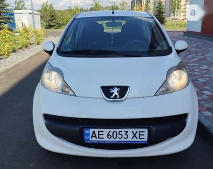 Пежо 107, объемом двигателя 1 л и пробегом 181 тыс. км за 3900 $, фото 5 на Automoto.ua