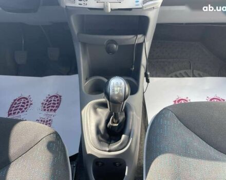 Пежо 107, об'ємом двигуна 1 л та пробігом 134 тис. км за 5000 $, фото 20 на Automoto.ua