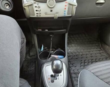 Пежо 107, об'ємом двигуна 1 л та пробігом 120 тис. км за 6100 $, фото 6 на Automoto.ua