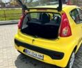 Жовтий Пежо 107, об'ємом двигуна 1 л та пробігом 1 тис. км за 3350 $, фото 3 на Automoto.ua