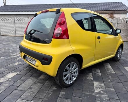 Желтый Пежо 107, объемом двигателя 1 л и пробегом 160 тыс. км за 3500 $, фото 13 на Automoto.ua