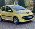 Желтый Пежо 107, объемом двигателя 1 л и пробегом 261 тыс. км за 4190 $, фото 4 на Automoto.ua