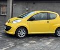 Желтый Пежо 107, объемом двигателя 1 л и пробегом 160 тыс. км за 3500 $, фото 4 на Automoto.ua