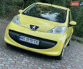 Желтый Пежо 107, объемом двигателя 1 л и пробегом 261 тыс. км за 3970 $, фото 1 на Automoto.ua