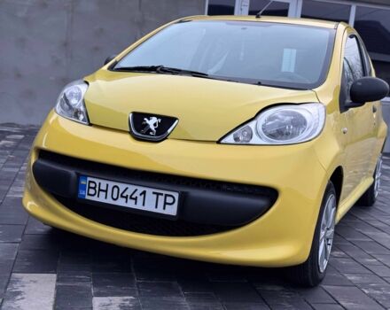 Желтый Пежо 107, объемом двигателя 1 л и пробегом 160 тыс. км за 3500 $, фото 2 на Automoto.ua