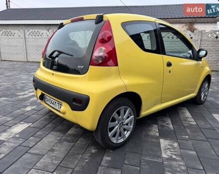 Желтый Пежо 107, объемом двигателя 1 л и пробегом 178 тыс. км за 3500 $, фото 13 на Automoto.ua