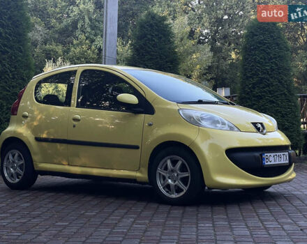 Желтый Пежо 107, объемом двигателя 1 л и пробегом 261 тыс. км за 3970 $, фото 6 на Automoto.ua