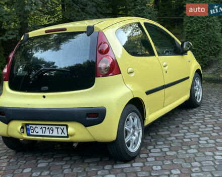 Желтый Пежо 107, объемом двигателя 1 л и пробегом 261 тыс. км за 3970 $, фото 19 на Automoto.ua