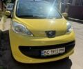 Жовтий Пежо 107, об'ємом двигуна 1 л та пробігом 190 тис. км за 4700 $, фото 1 на Automoto.ua