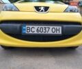 Жовтий Пежо 107, об'ємом двигуна 1 л та пробігом 186 тис. км за 5000 $, фото 8 на Automoto.ua