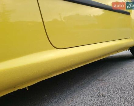 Жовтий Пежо 107, об'ємом двигуна 1 л та пробігом 186 тис. км за 5000 $, фото 13 на Automoto.ua