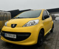 Желтый Пежо 107, объемом двигателя 1 л и пробегом 189 тыс. км за 4100 $, фото 6 на Automoto.ua