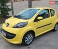 Жовтий Пежо 107, об'ємом двигуна 1 л та пробігом 186 тис. км за 5000 $, фото 1 на Automoto.ua