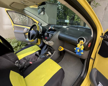 Пежо 107 2008 в Львове на Automoto.ua Желтый Пежо 107, объемом двигателя 1 л и пробегом 190 тыс. км за 4950 $, фото 2 на Automoto.ua