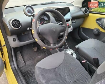 Жовтий Пежо 107, об'ємом двигуна 1 л та пробігом 186 тис. км за 5000 $, фото 19 на Automoto.ua
