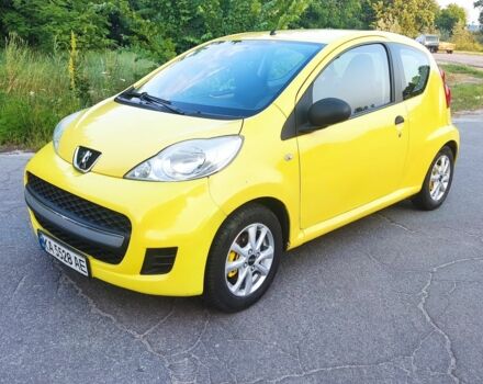 Жовтий Пежо 107, об'ємом двигуна 1 л та пробігом 218 тис. км за 4000 $, фото 1 на Automoto.ua