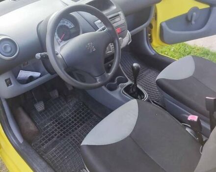 Жовтий Пежо 107, об'ємом двигуна 1 л та пробігом 218 тис. км за 4000 $, фото 9 на Automoto.ua
