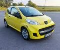Жовтий Пежо 107, об'ємом двигуна 1 л та пробігом 218 тис. км за 4000 $, фото 1 на Automoto.ua