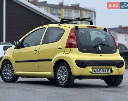 Желтый Пежо 107, объемом двигателя 1 л и пробегом 132 тыс. км за 4950 $, фото 13 на Automoto.ua