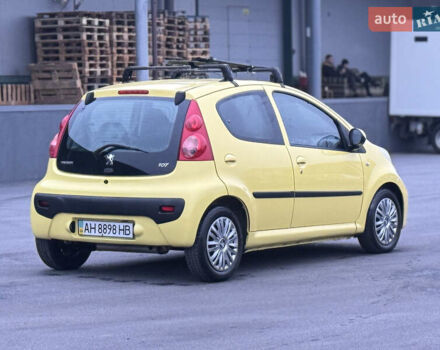 Желтый Пежо 107, объемом двигателя 1 л и пробегом 132 тыс. км за 4950 $, фото 11 на Automoto.ua