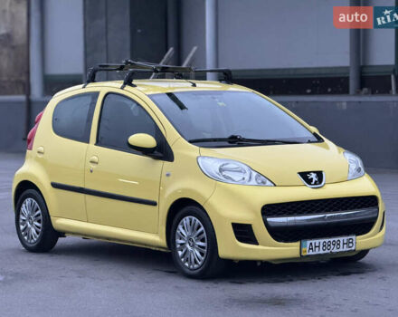Желтый Пежо 107, объемом двигателя 1 л и пробегом 132 тыс. км за 4950 $, фото 9 на Automoto.ua