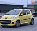 Желтый Пежо 107, объемом двигателя 1 л и пробегом 132 тыс. км за 4950 $, фото 2 на Automoto.ua
