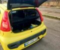 Желтый Пежо 107, объемом двигателя 1 л и пробегом 115 тыс. км за 5200 $, фото 8 на Automoto.ua