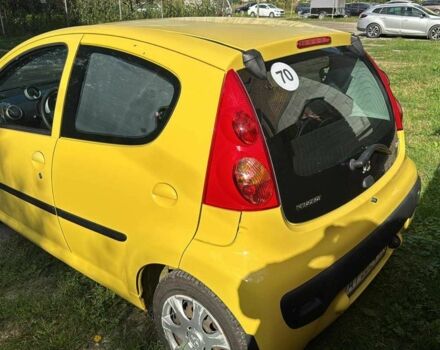 Жовтий Пежо 107, об'ємом двигуна 1 л та пробігом 105 тис. км за 5500 $, фото 3 на Automoto.ua