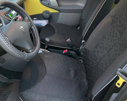 Пежо 107 2011 в Киеве на Automoto.ua Желтый Пежо 107, объемом двигателя 1 л и пробегом 94 тыс. км за 5700 $, фото 9 на Automoto.ua