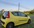 Жовтий Пежо 107, об'ємом двигуна 1 л та пробігом 139 тис. км за 5300 $, фото 3 на Automoto.ua