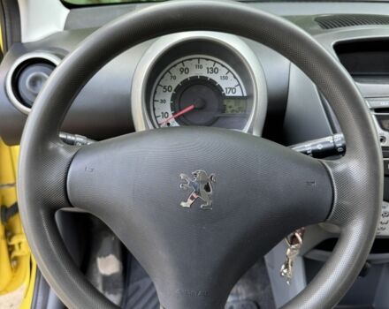 Жовтий Пежо 107, об'ємом двигуна 1 л та пробігом 184 тис. км за 4350 $, фото 8 на Automoto.ua