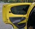 Желтый Пежо 107, объемом двигателя 1 л и пробегом 284 тыс. км за 5100 $, фото 18 на Automoto.ua