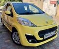 Жовтий Пежо 107, об'ємом двигуна 1 л та пробігом 52 тис. км за 6700 $, фото 2 на Automoto.ua