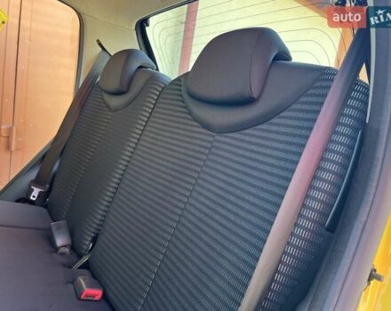 Жовтий Пежо 107, об'ємом двигуна 1 л та пробігом 52 тис. км за 6700 $, фото 20 на Automoto.ua