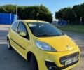 Желтый Пежо 107, объемом двигателя 1 л и пробегом 95 тыс. км за 6200 $, фото 1 на Automoto.ua