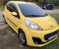 Жовтий Пежо 107, об'ємом двигуна 1 л та пробігом 125 тис. км за 5100 $, фото 4 на Automoto.ua