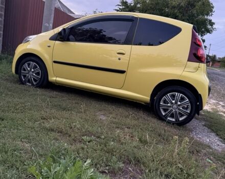 Жовтий Пежо 107, об'ємом двигуна 1 л та пробігом 125 тис. км за 5100 $, фото 19 на Automoto.ua