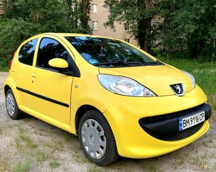 Желтый Пежо 107, объемом двигателя 1 л и пробегом 216 тыс. км за 3850 $, фото 1 на Automoto.ua