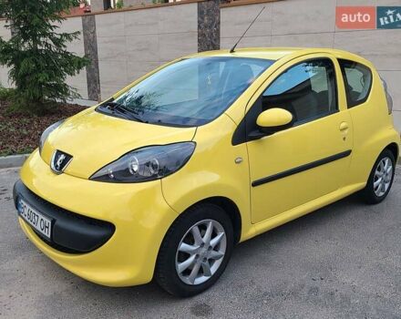 Желтый Пежо 107, объемом двигателя 1 л и пробегом 186 тыс. км за 5000 $, фото 1 на Automoto.ua